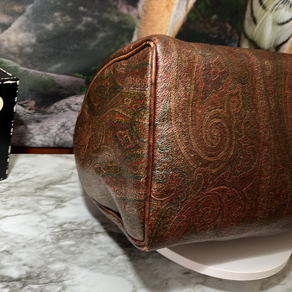 ETRO SPEEDY TRAVEL BAG IN GUC WITH LOCK AND KEY - Picture 9 of 17